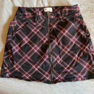 Juniors’ SO Plaid Stretchy Skirt Size 7/28W